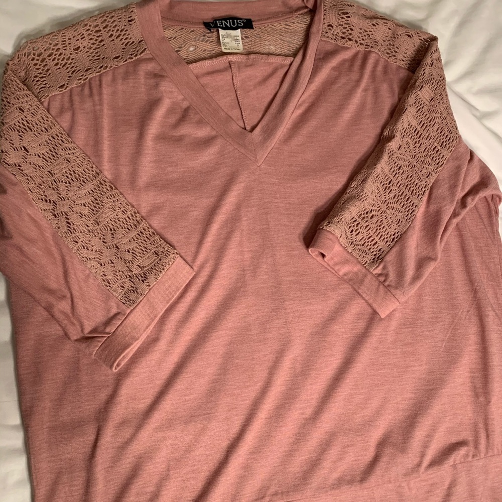 Lace detail v neck top
